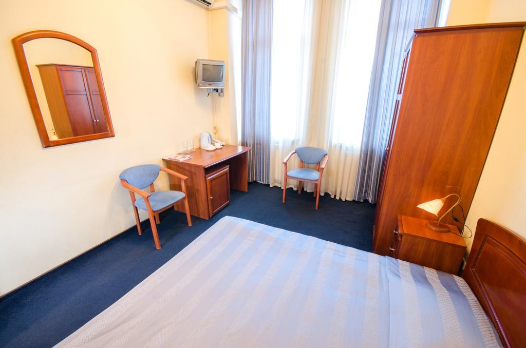 7 Days Hotel Kiev Ngoại thất bức ảnh