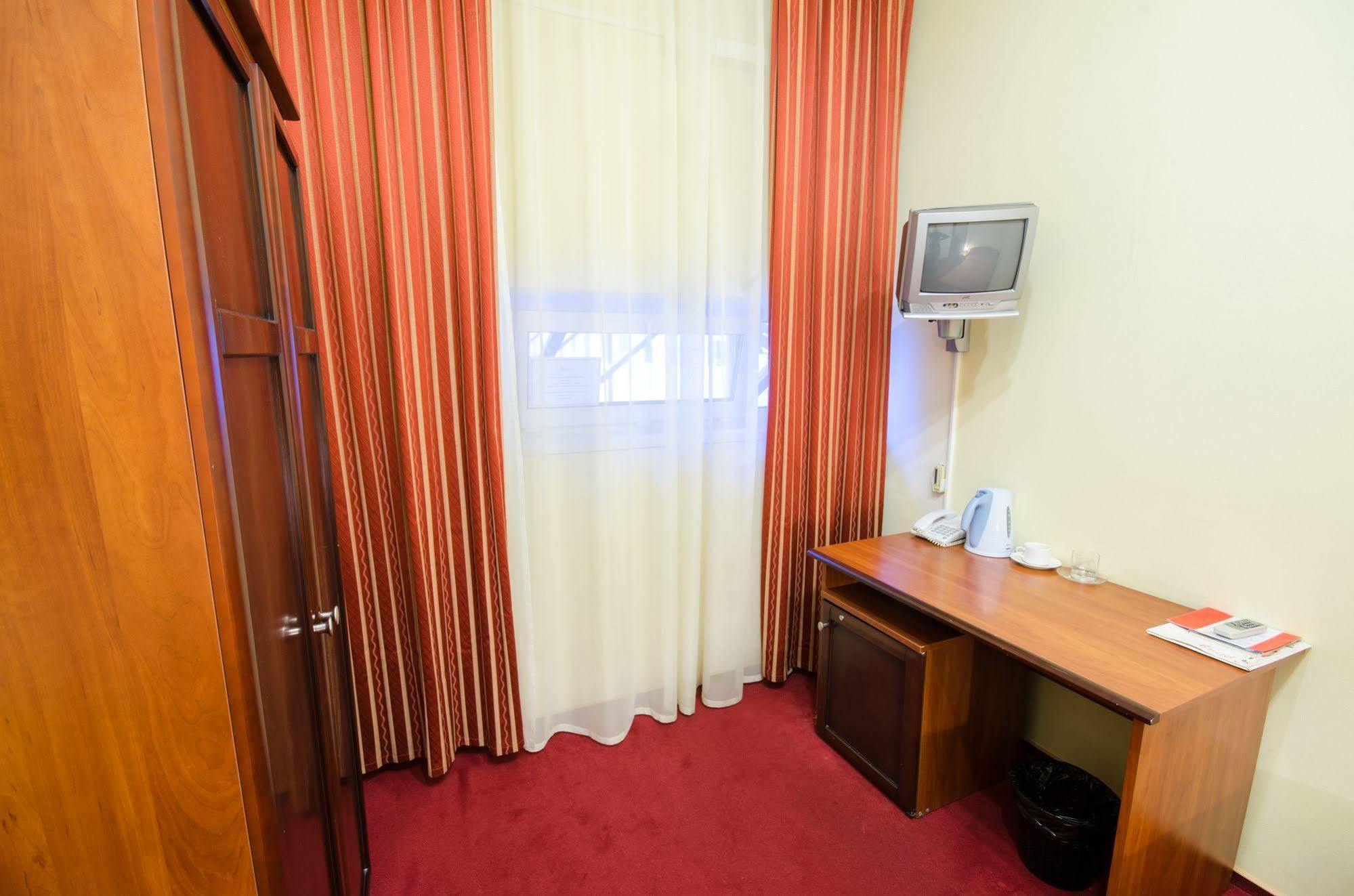 7 Days Hotel Kiev Ngoại thất bức ảnh