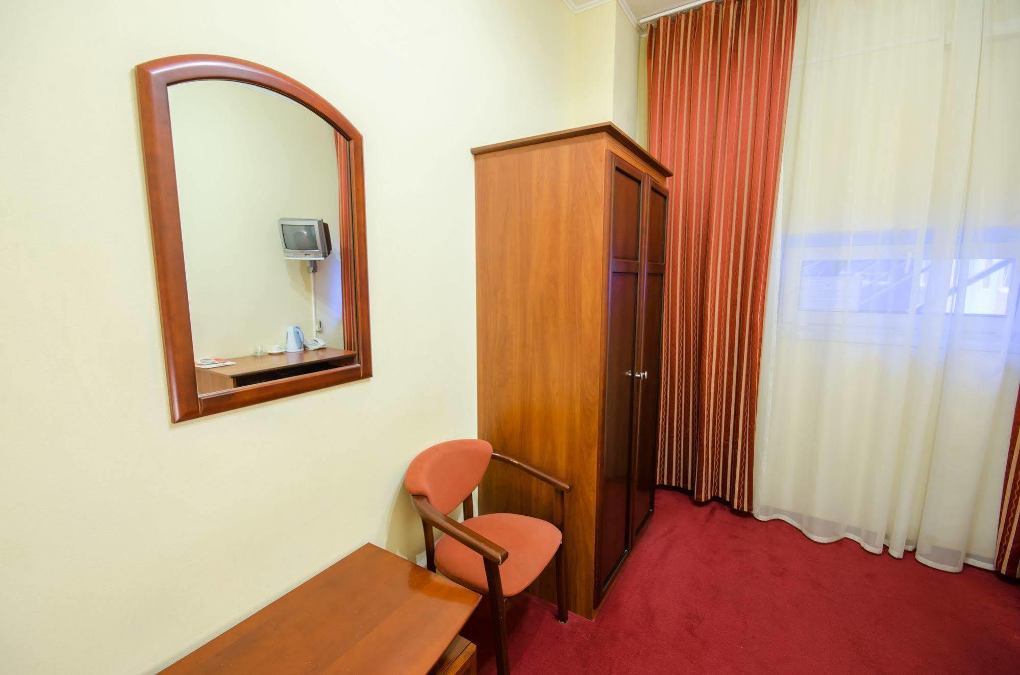 7 Days Hotel Kiev Ngoại thất bức ảnh