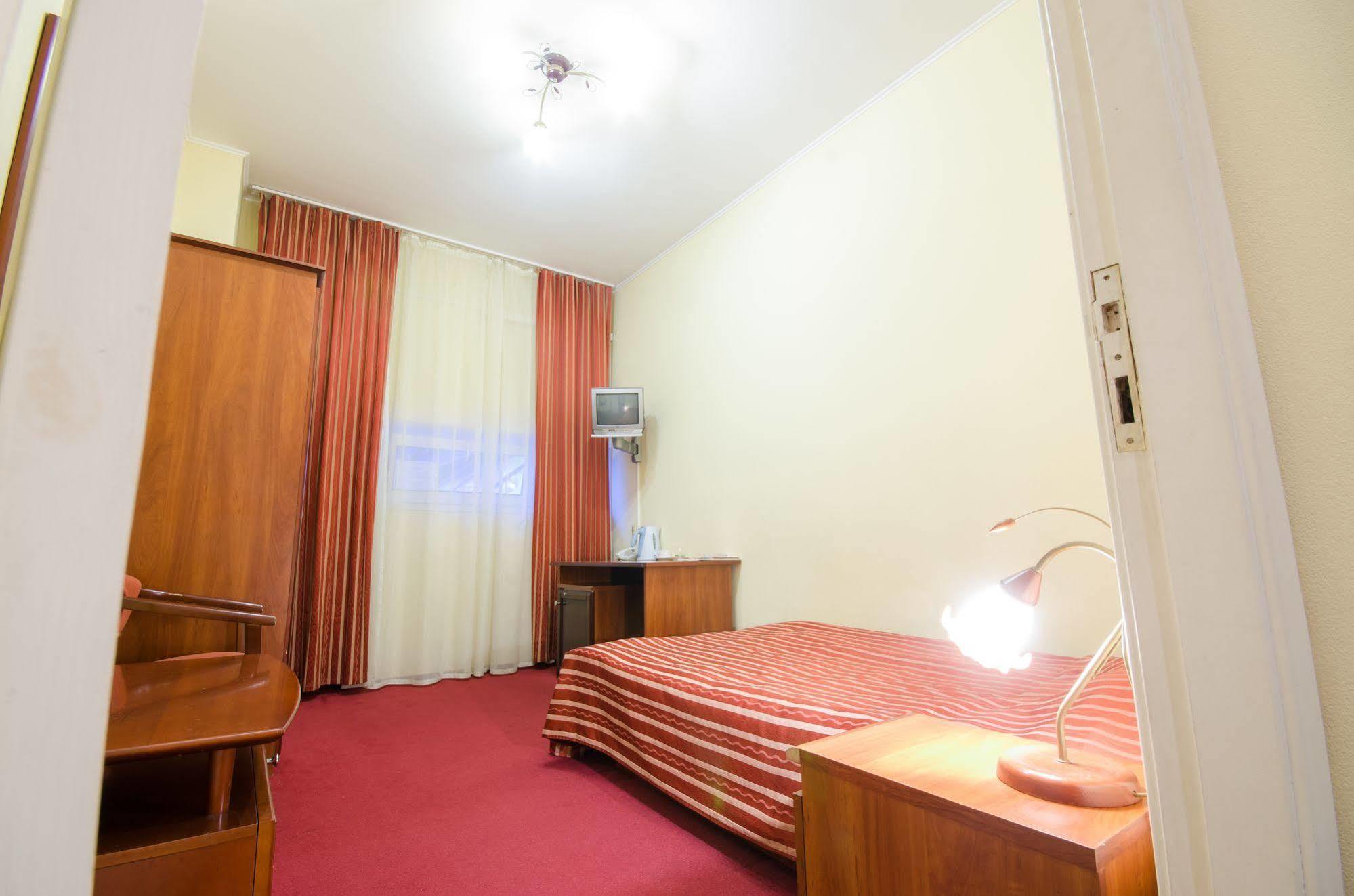 7 Days Hotel Kiev Ngoại thất bức ảnh